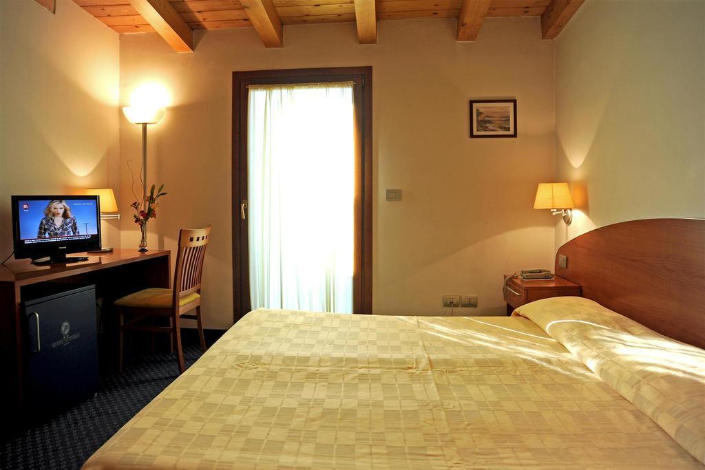 Hotel Vittoria San Giórgio di Nogaro Quarto foto